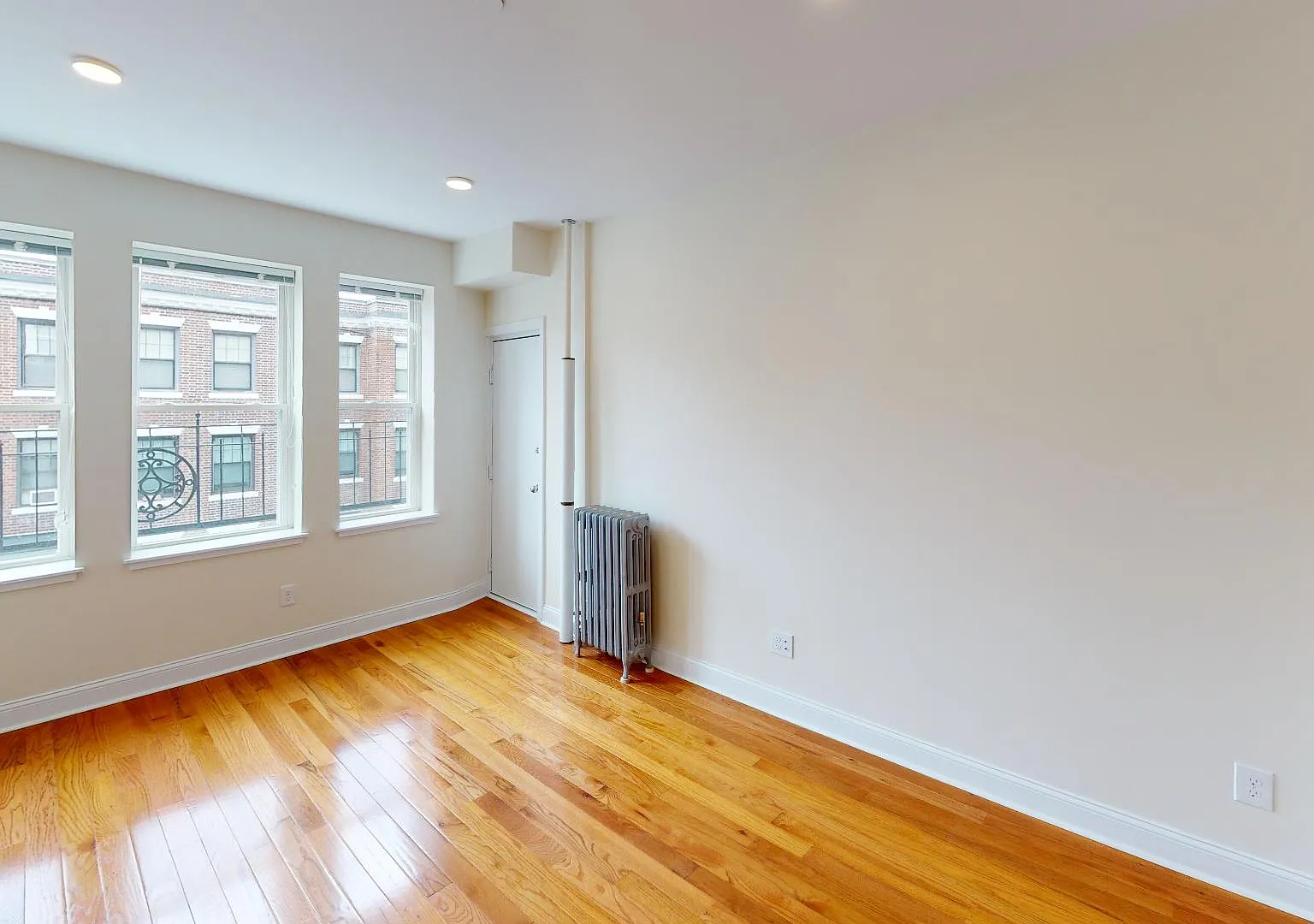 2 bed, 9999 sqft, $3,345 — Photo 4