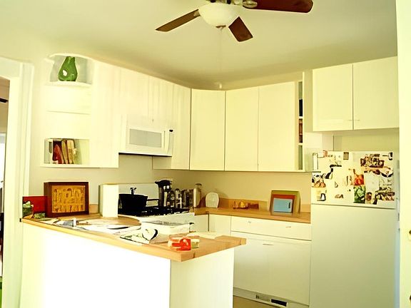 3rd image of 41 Willard St