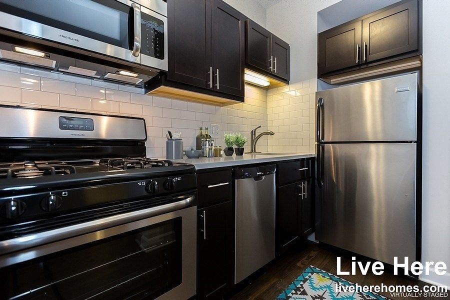 1st image of 1355 W Touhy Ave APT 1N