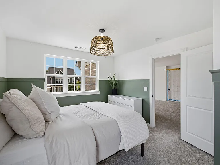 7628 Delancey Dr — Photo 23