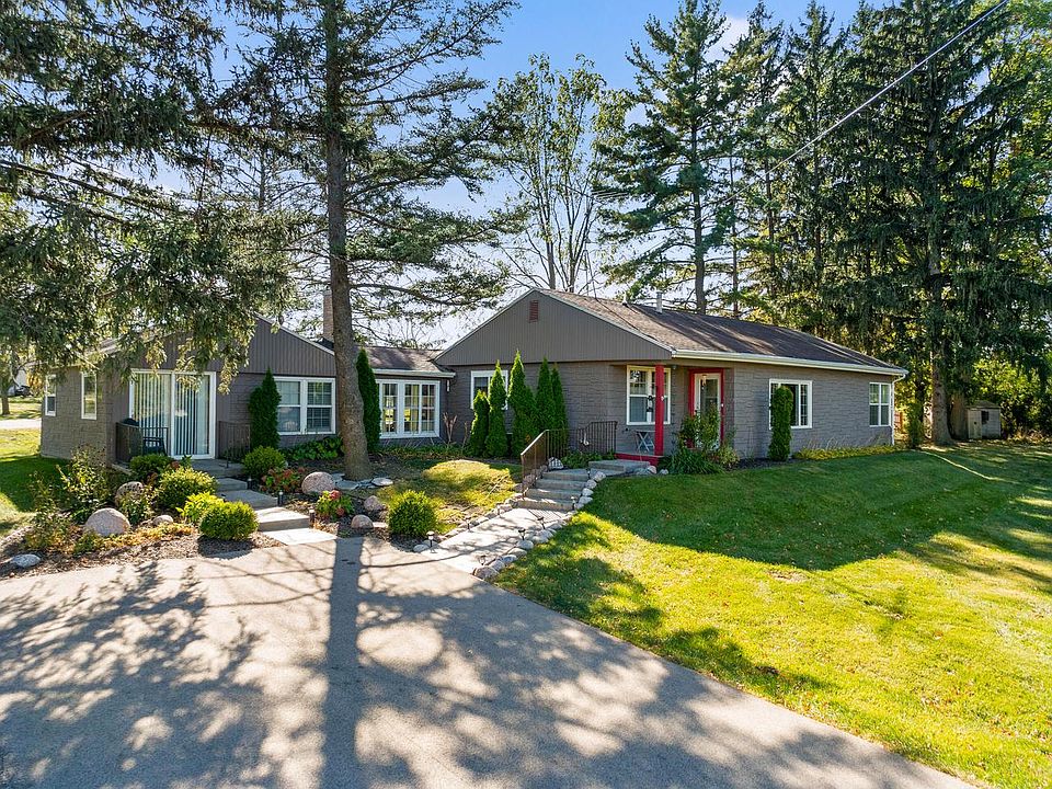 1st image of W3693 Glenmore AVENUE