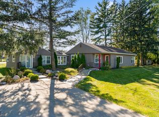 W3693 Glenmore Ave, Lake Geneva, WI 53147
