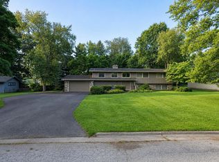 1165 Sassafras Ln, Niles, MI 49120
