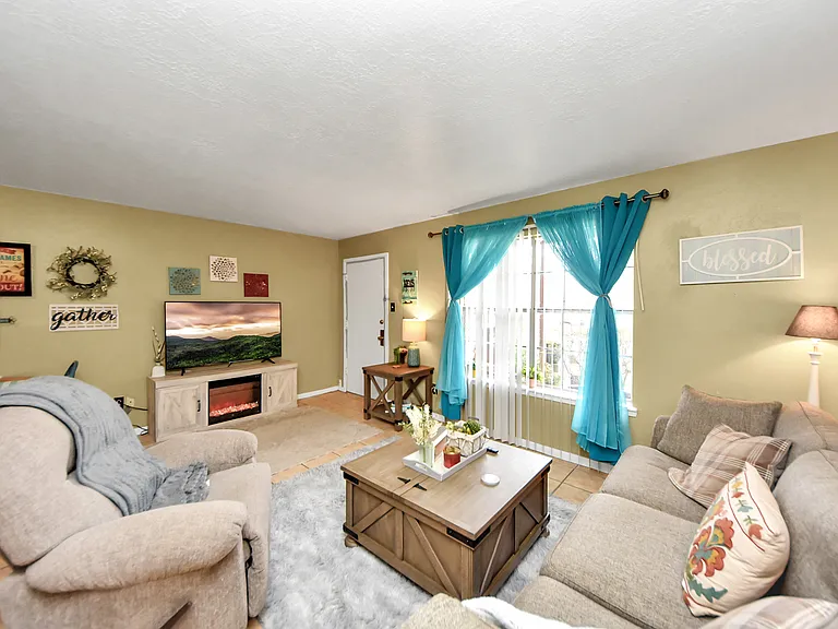 3004 Neyland St #7 — Photo 3