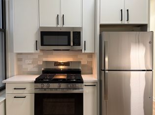 1113 S Racine Ave #2, Chicago, IL 60607