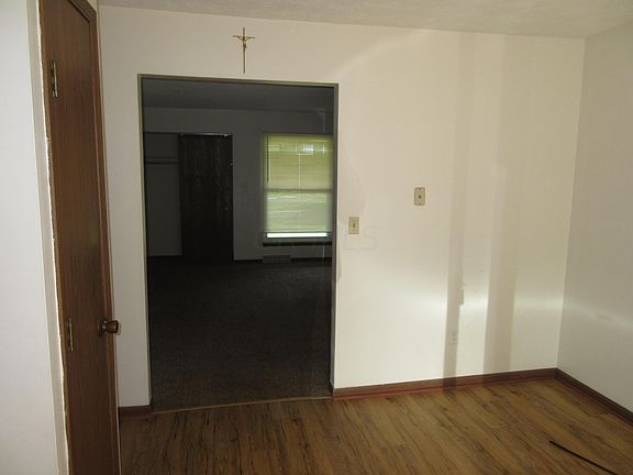 5th image of 1286 Country Side Dr APT B