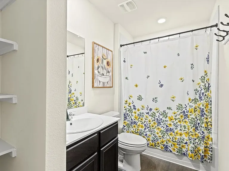 11236 Westpond Dr — Photo 24
