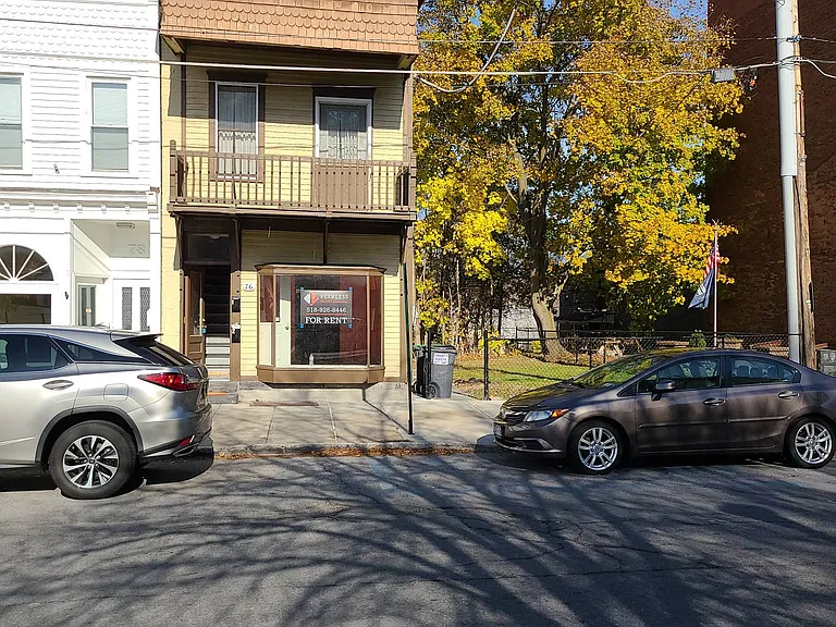 76 Front St — Photo 7