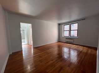 47-40 11th St #1C, Long Island City, NY 11101
