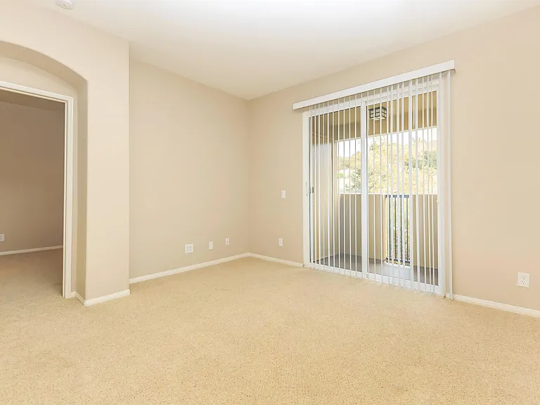Laurel Terrace Apartment Homes — Photo 32