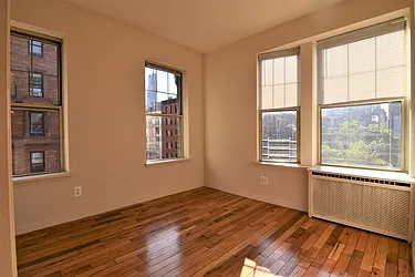Rented by Manhattan Spaces