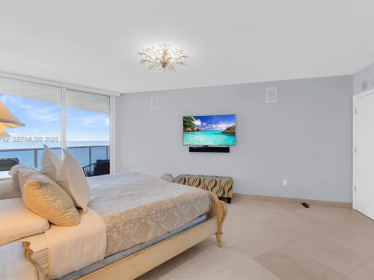 19111 Collins Ave #1607 — Photo 9