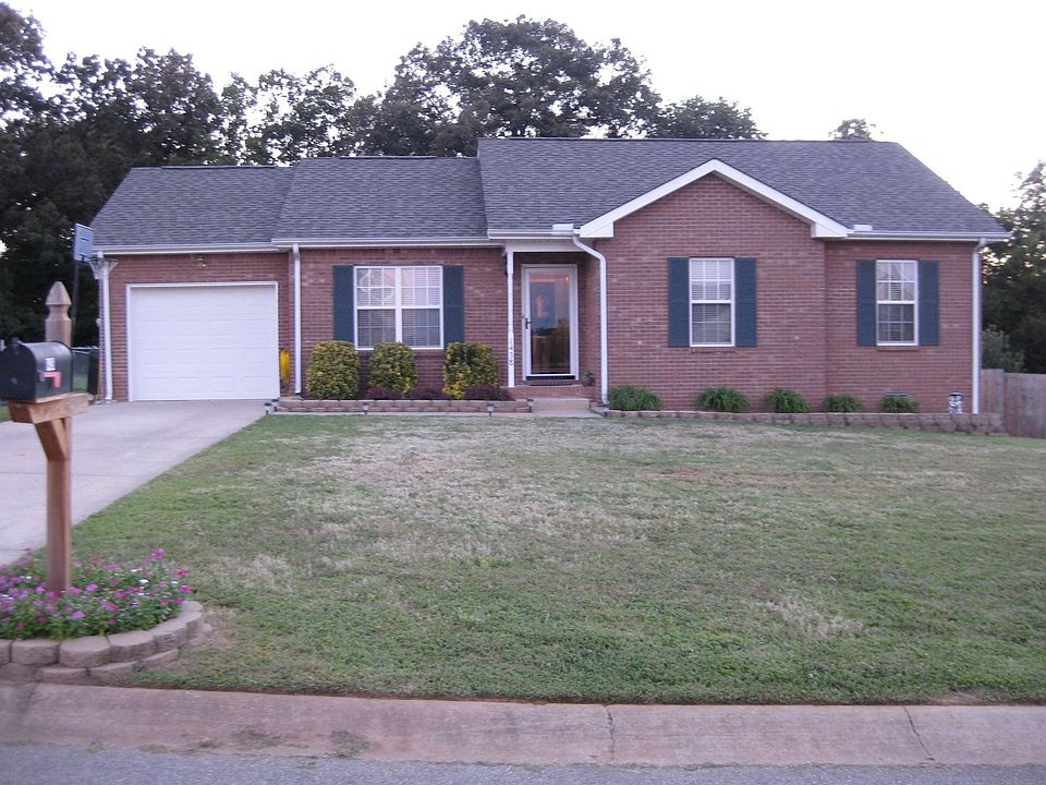 1st image of 1438 Amy Ave