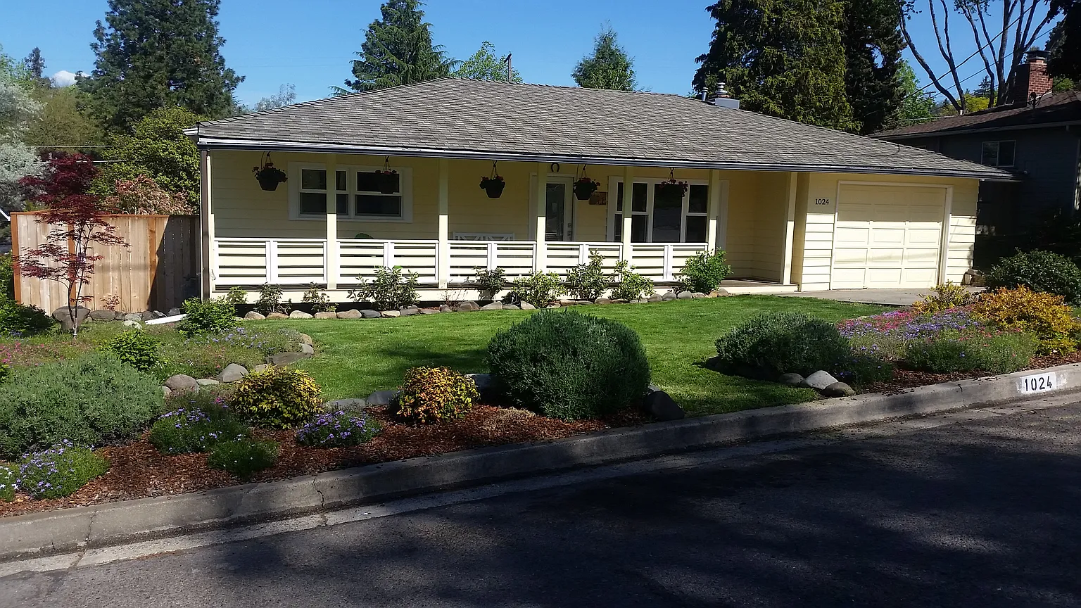 1024 Park St photo 1