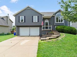 18451 W 161st Ter, Olathe, KS 66062