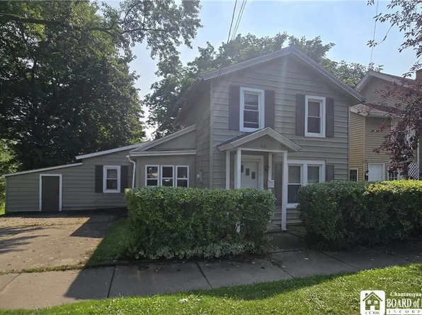63 Eagle St, Fredonia, NY 14063