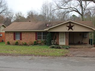 104 Garden Ln, Henderson, TX 75652