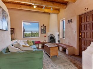 39 Cresta Pequena, Santa Fe, NM 87505