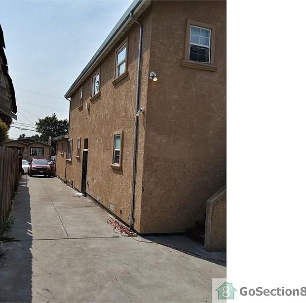 2nd image of 2667 79th Ave