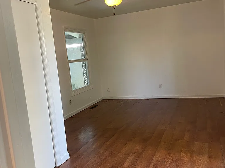 620 Webster St — Photo 7