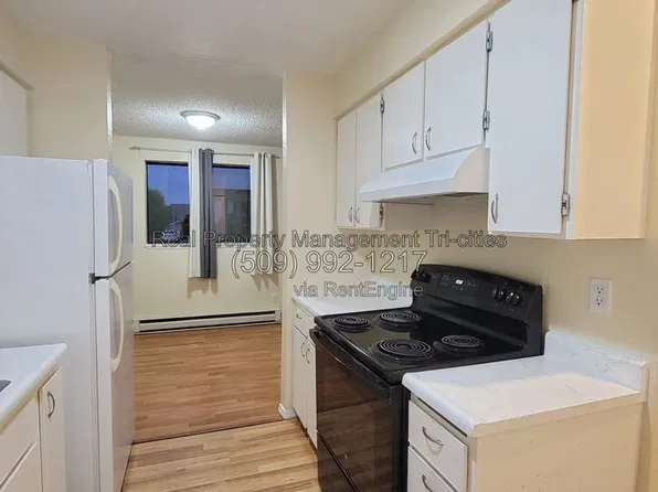 1108 S Olympia Pl #B, Kennewick, WA 99337