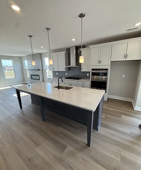 6176 Nicholas Way — Photo 4