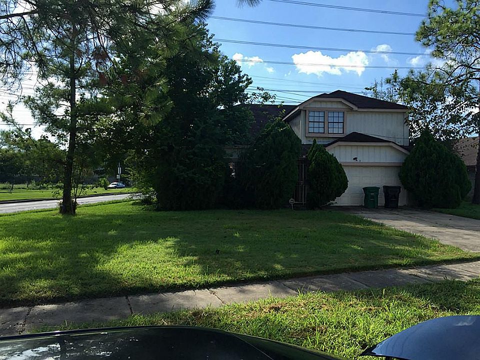 1st image of 10611 Emery Dr