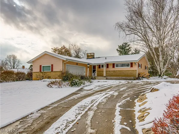 3260 Aldon Ln, Norton, OH 44203