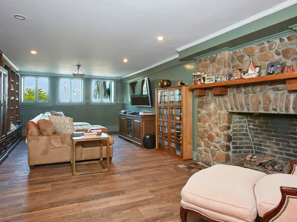 8029 Shore Road image 8 of 14