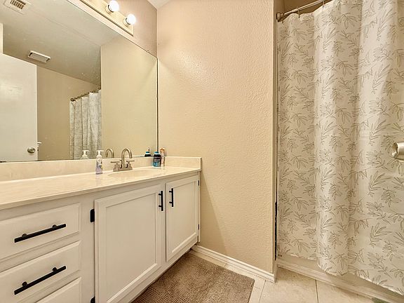5th image of 13821 Lothian Dr