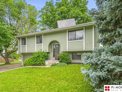 13910 Barretts Cir, Omaha, NE, 68138