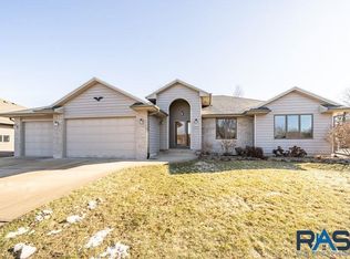 5640 S Baldwin Ct, Sioux Falls, SD 57108