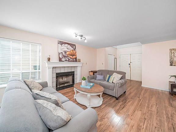 4th image of 1269 Michigan Dr
