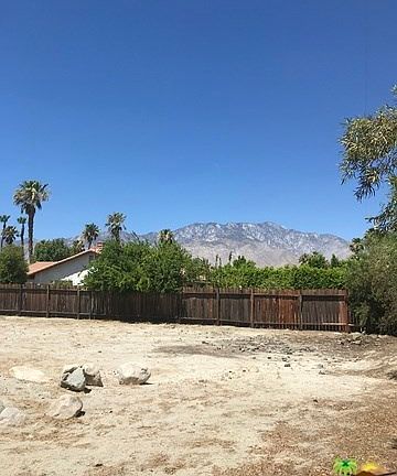 Among the largest lots in the neighborhood