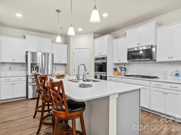 3130 Windhaven Ln, Fort Mill, SC 29708