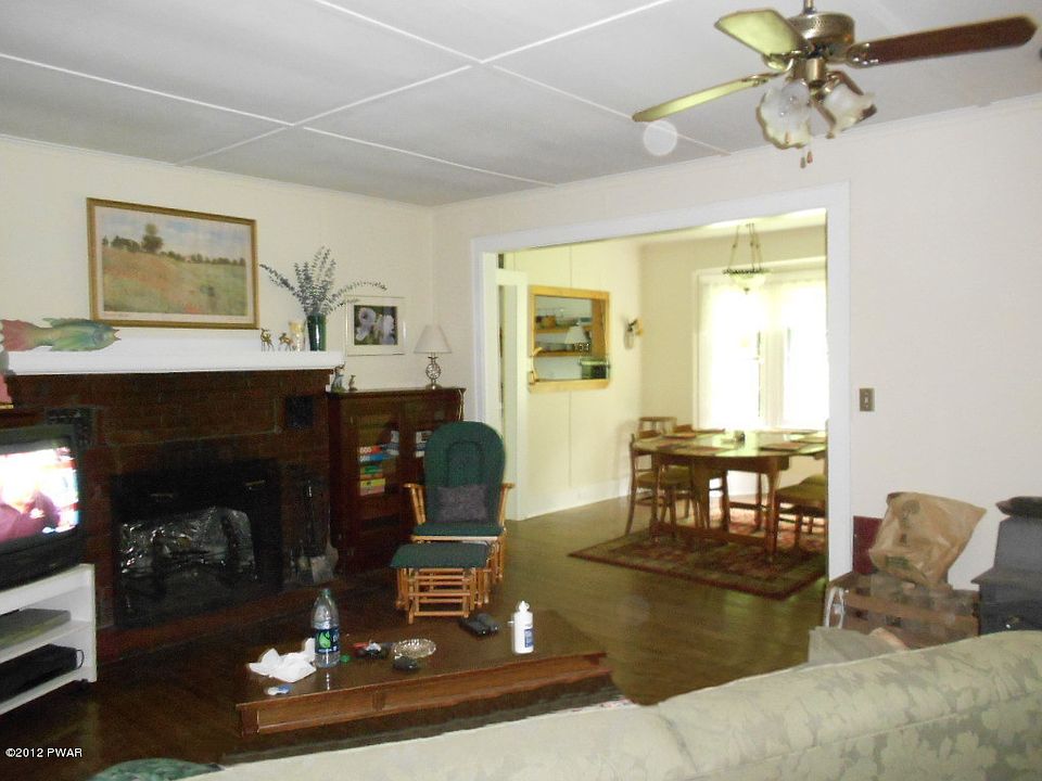 2nd image of 100 Hubbell Hill Rd