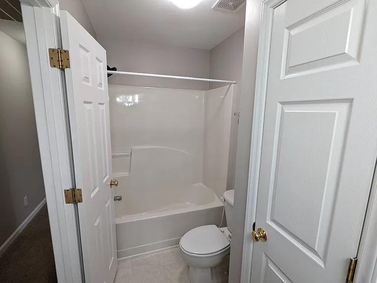 102 College Ave — Photo 18