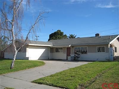 1st image of 3028 Lancaster Dr