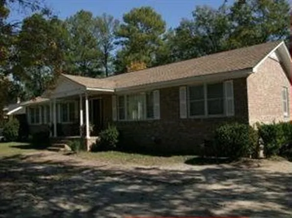 1124 Mathis Ct, Camden, SC 29020