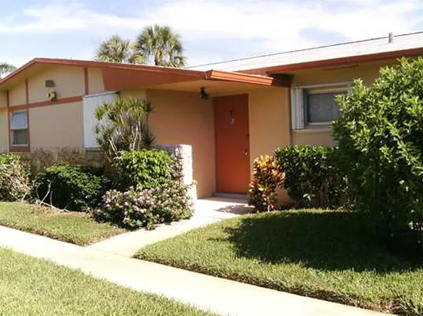 2981 Crosley Dr W APT E, West Palm Beach, FL 33415
