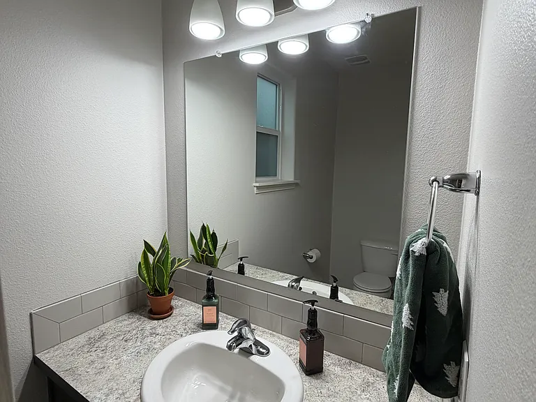 3577 SW Pumice Stone Ave — Photo 8