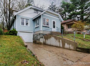 1332 Atlantic St NW, Grand Rapids, MI 49504
