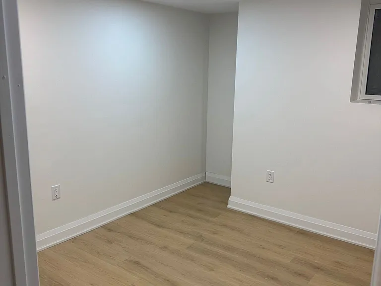 50 Mill Ln #BSMNT — Photo 11
