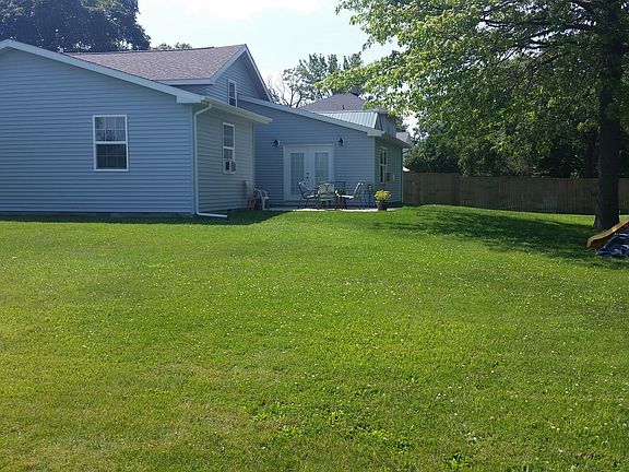 3rd image of 243 McKinley St