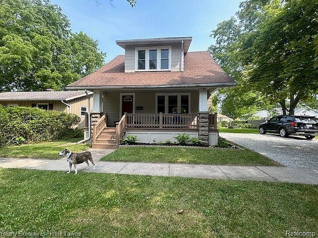 1st image of 1709 McBrady St