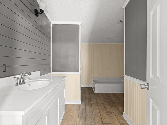 5th image of 3162 Old Hurricane Rd