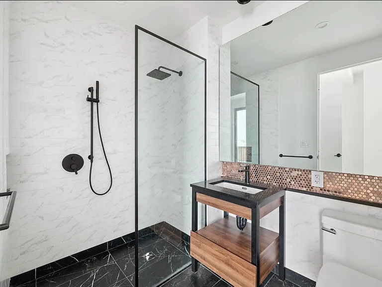 224 W 124th St #1508 — Photo 8