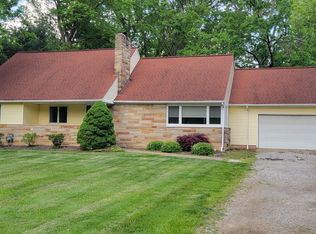 2301 Bradley Rd, Westlake, OH 44145