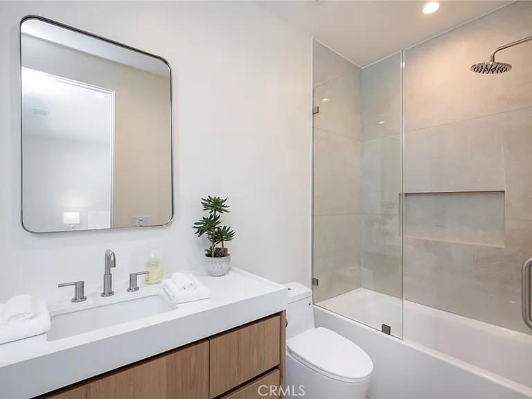 4906 Gaviota Ave — Photo 38