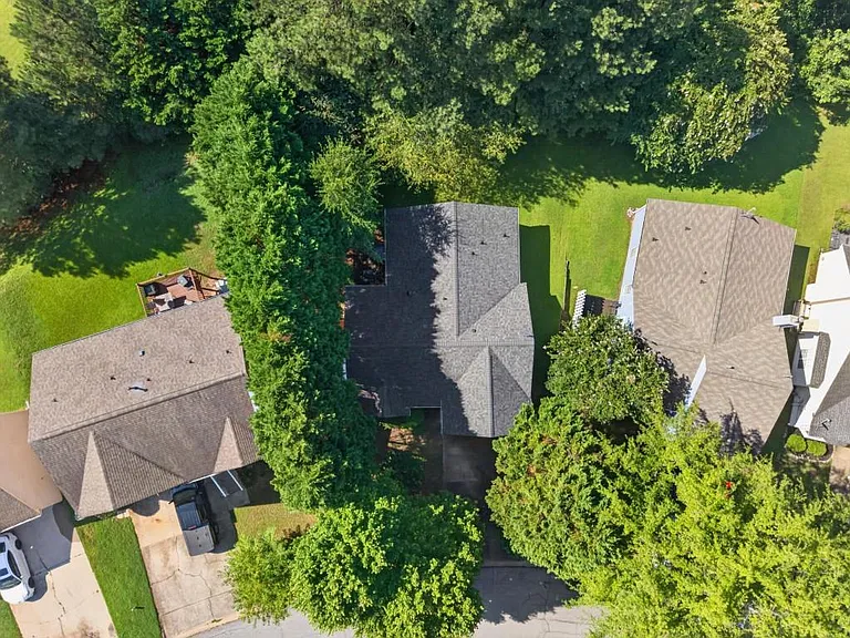 2558 Candlewood Way — Photo 29
